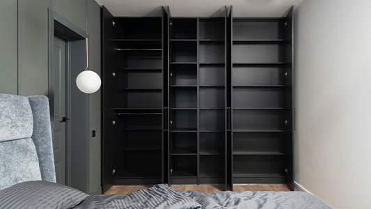 Built-in wardrobes - how to maximize space?